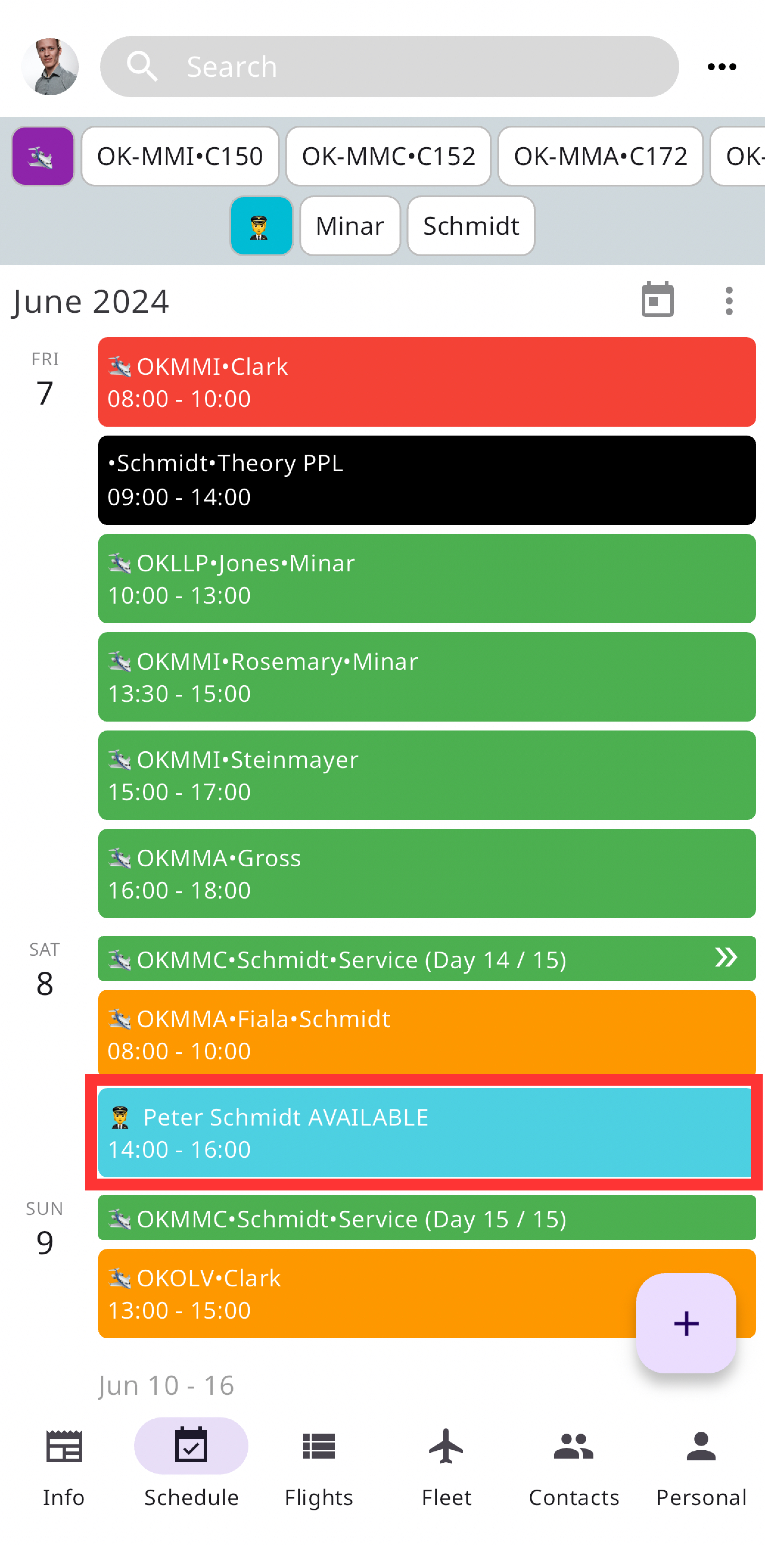 Availability of the instructor in the calendar view